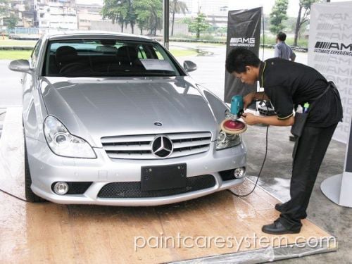 บริการล้างและเคลือบสีรถยนต์
